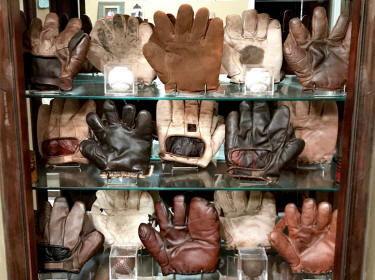 Vintage Baseball Glove Collectors Showcase
